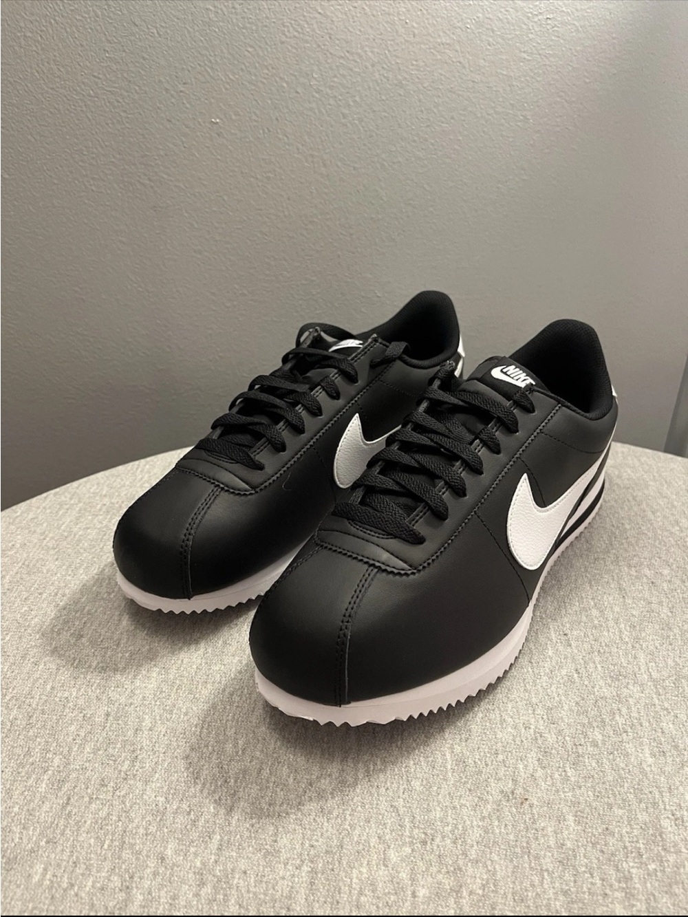 Nike Cortez Black White Sneaker Men's Athletic Shoe Size 9.5 DM4044-001 - Picture 9 of 11